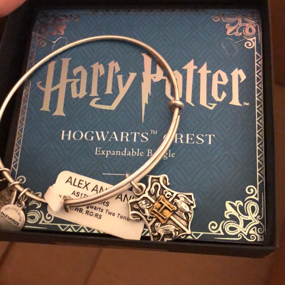 Alex and Ani Harry Potter Hogwarts crest bangle
